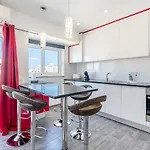 Apartmán Red Velvet 1 Bdr Flat With Balcony By Lovelystay *