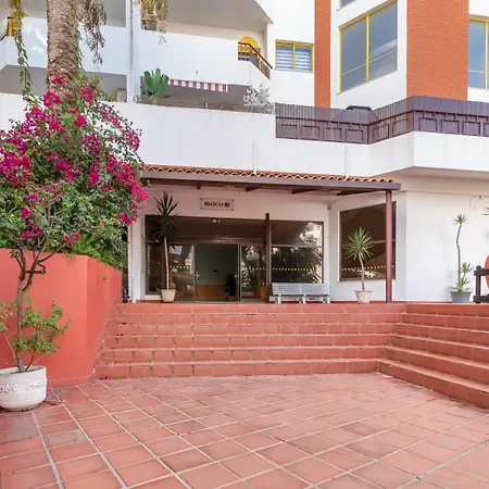 Red Velvet 1 Bdr Flat With Balcony By Lovelystay * Portimao