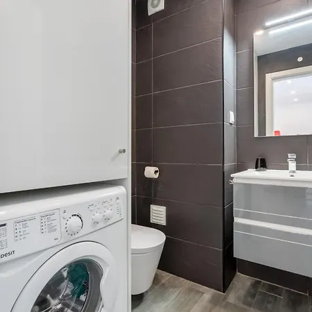 Daire Red Velvet 1 Bdr Flat With Balcony By Lovelystay Portimão