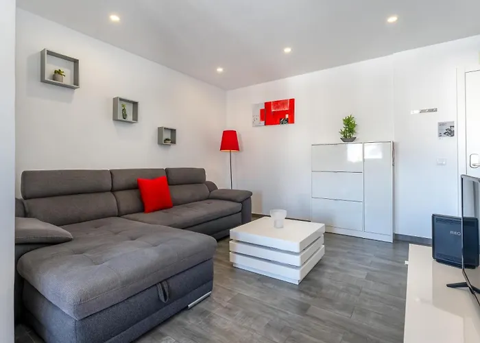 Red Velvet 1 Bdr Flat With Balcony By Lovelystay Lejlighed *